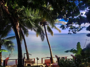 Las Palmeras Oceanfront Hotel and Dive Center